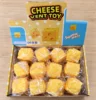 Squishy Antistress Quadrato da 5,5 cm a Forma di Formaggio