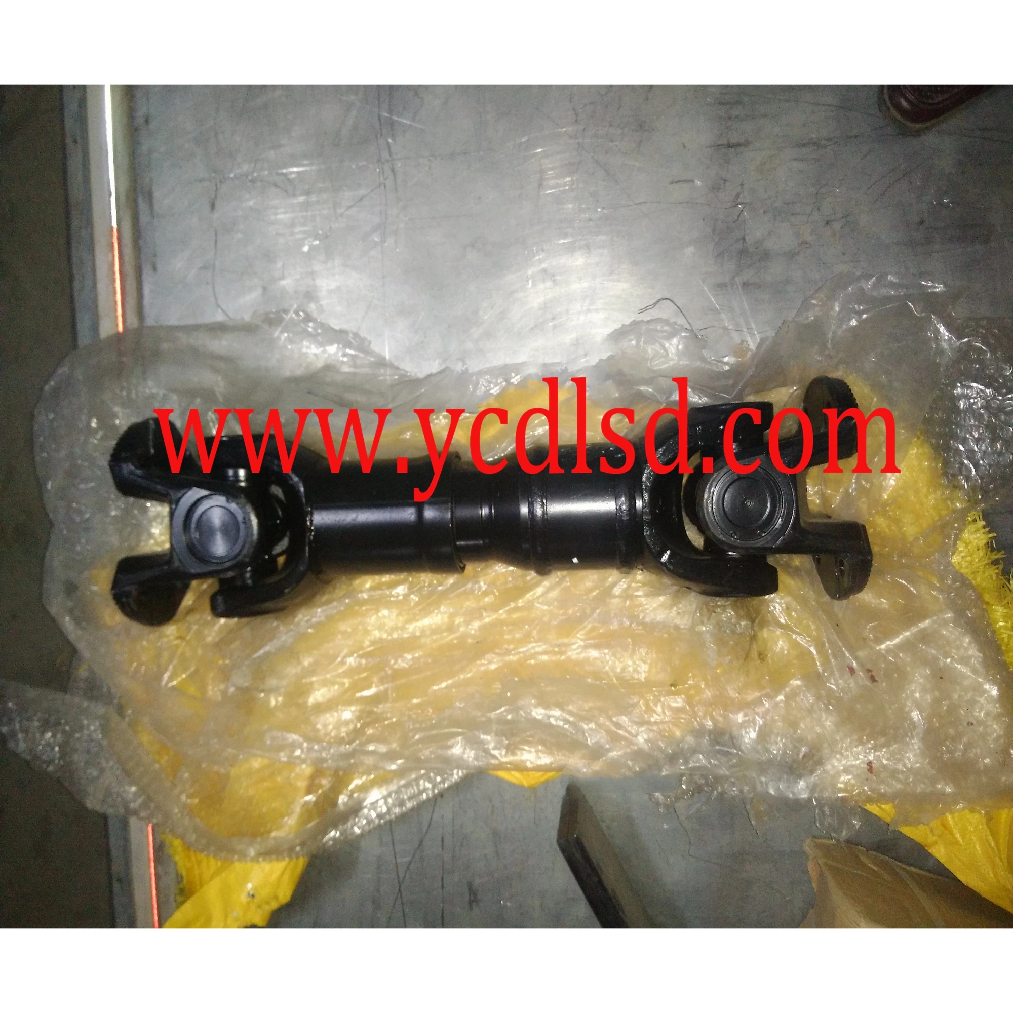 Drive Shaft 135601357 for QY70K Crane - Reliable Performance