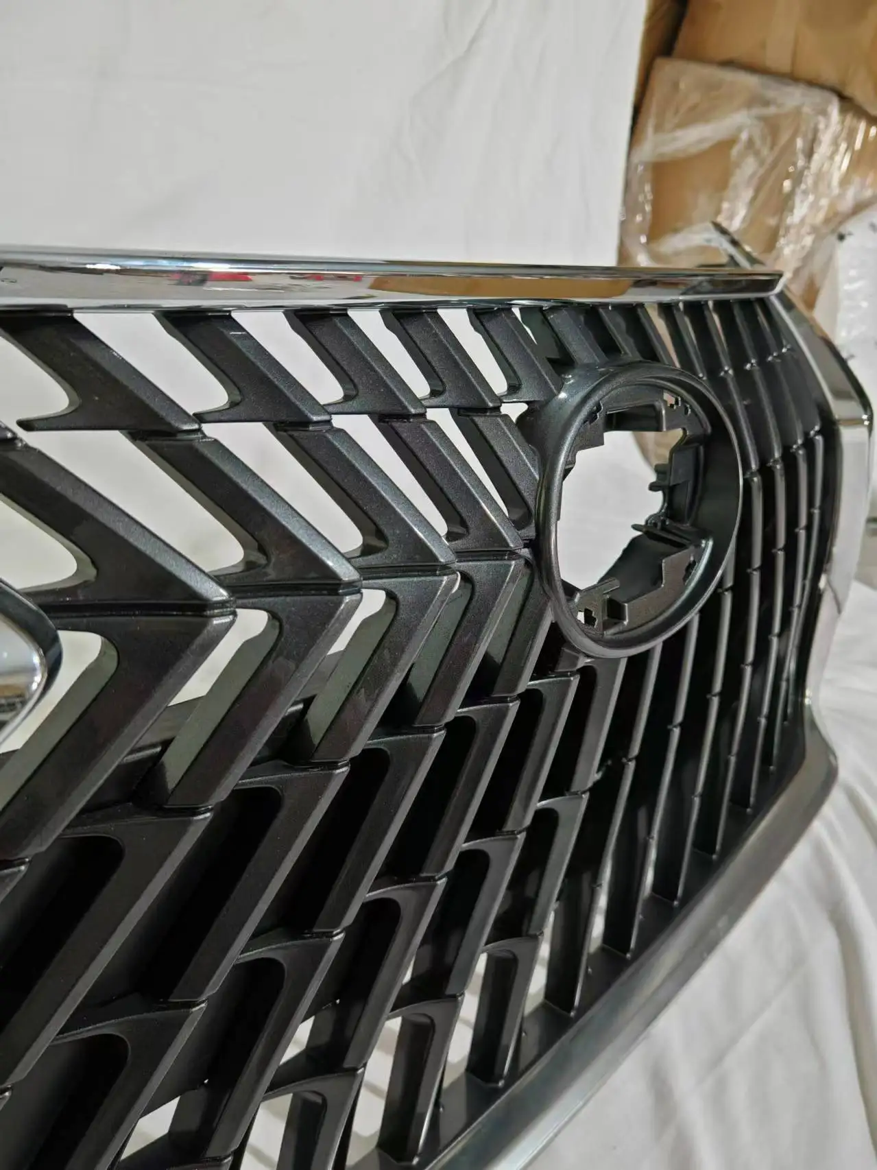 53101-33A10 Grille Assembly for Lexus ES260, ES200, Es300h