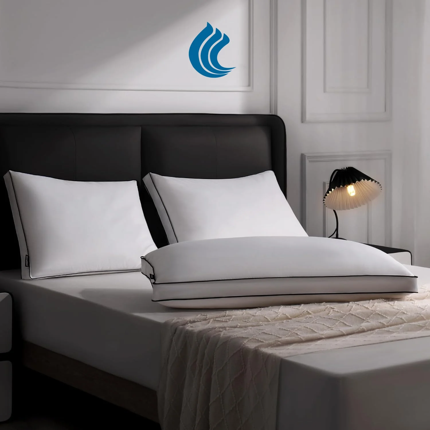 Standard 3 Chambers 100% Organic Cotton Cover Goose Duck Down Feather Design Bed Sandwich Pillow with 3cm-5cm Gusseted Edge