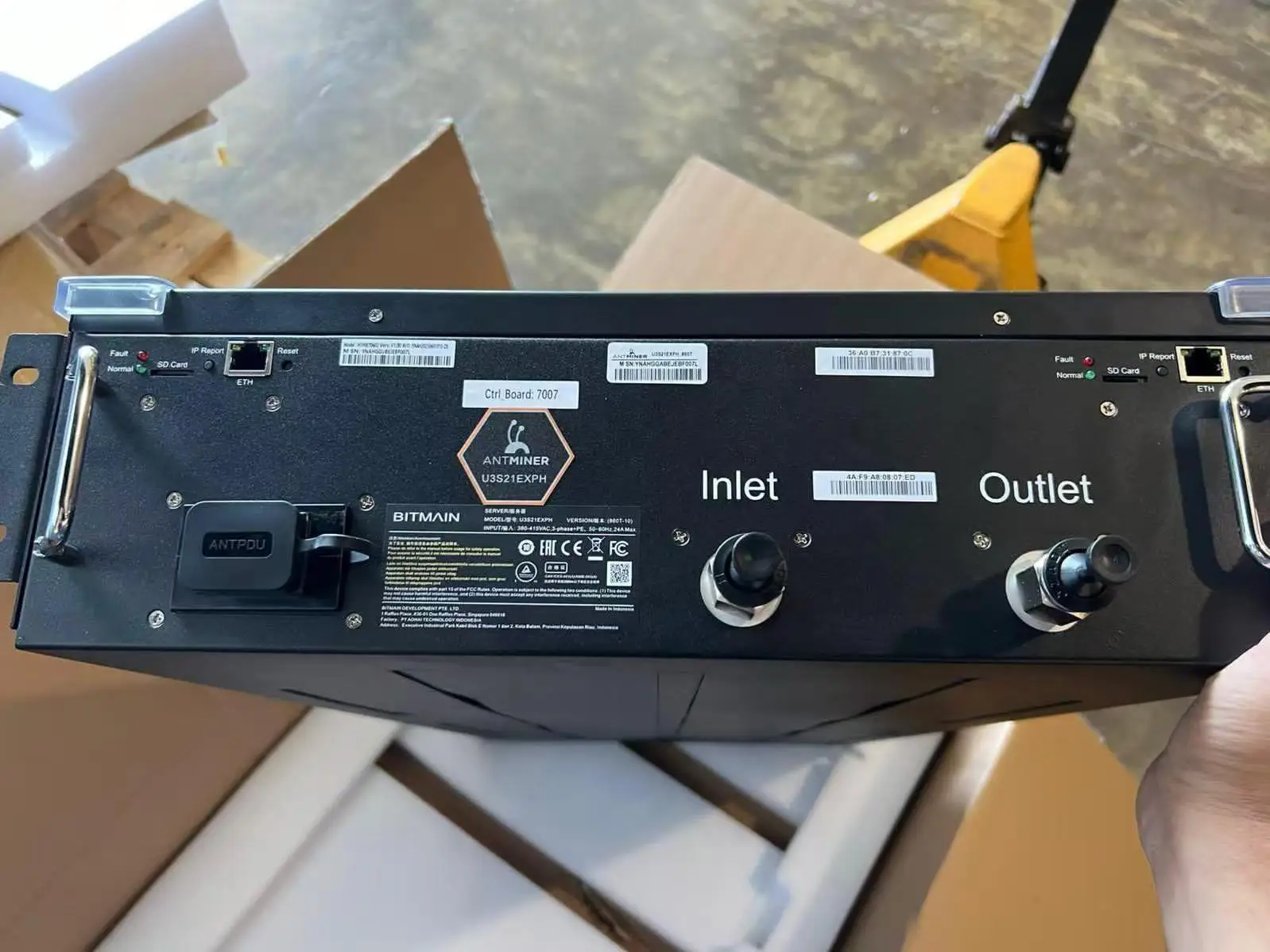 New Stock Bitmain Antminer S21e Xp Hyd 3u (u3 S21 Exph) 860th 11180w Crypto  Bitcoin Miner S21 860T