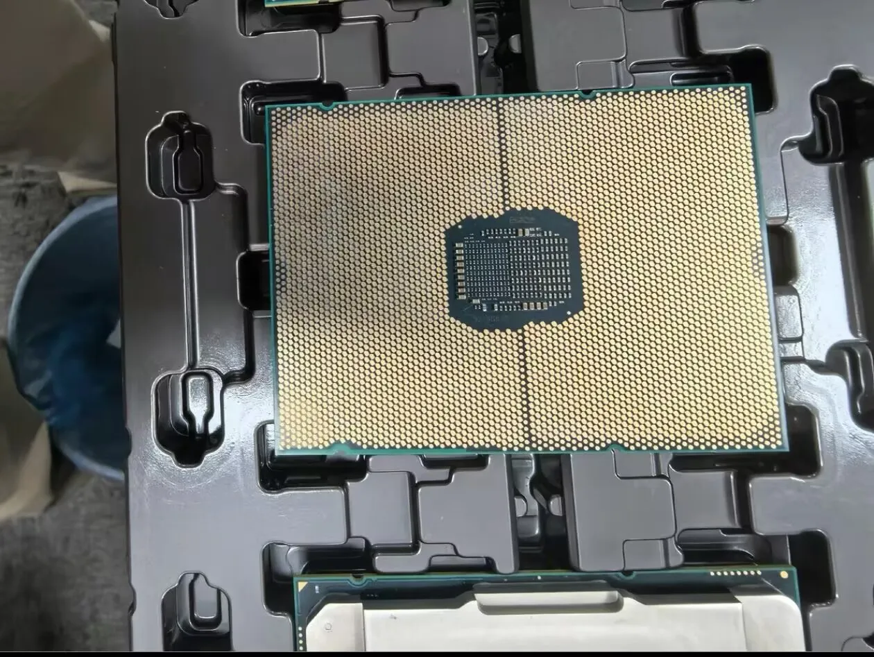 Xeon E-2186G Processor - 12M Cache, up to 4.70 Ghz