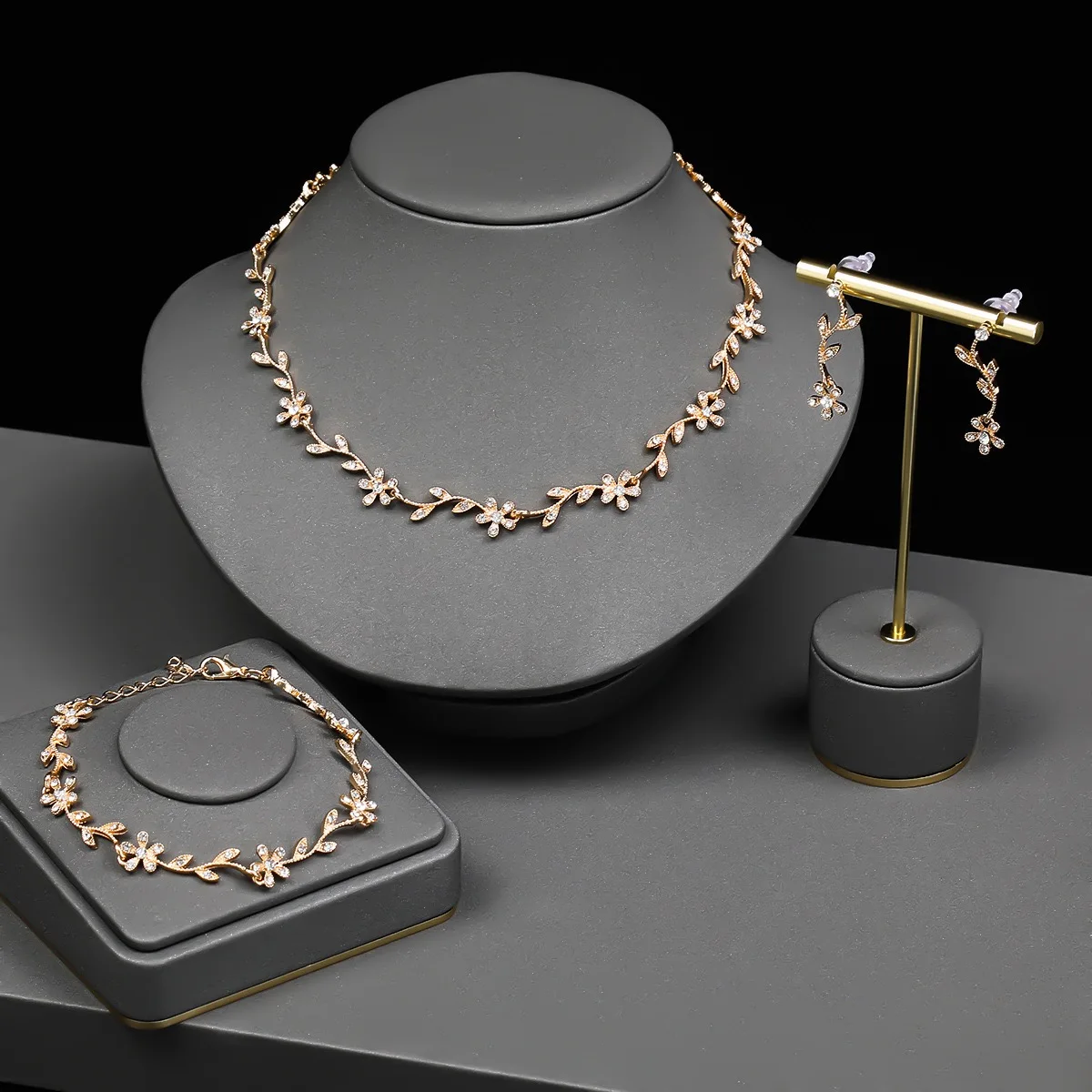 Luxury 3-Piece Diamond Leaf Jewelry Set