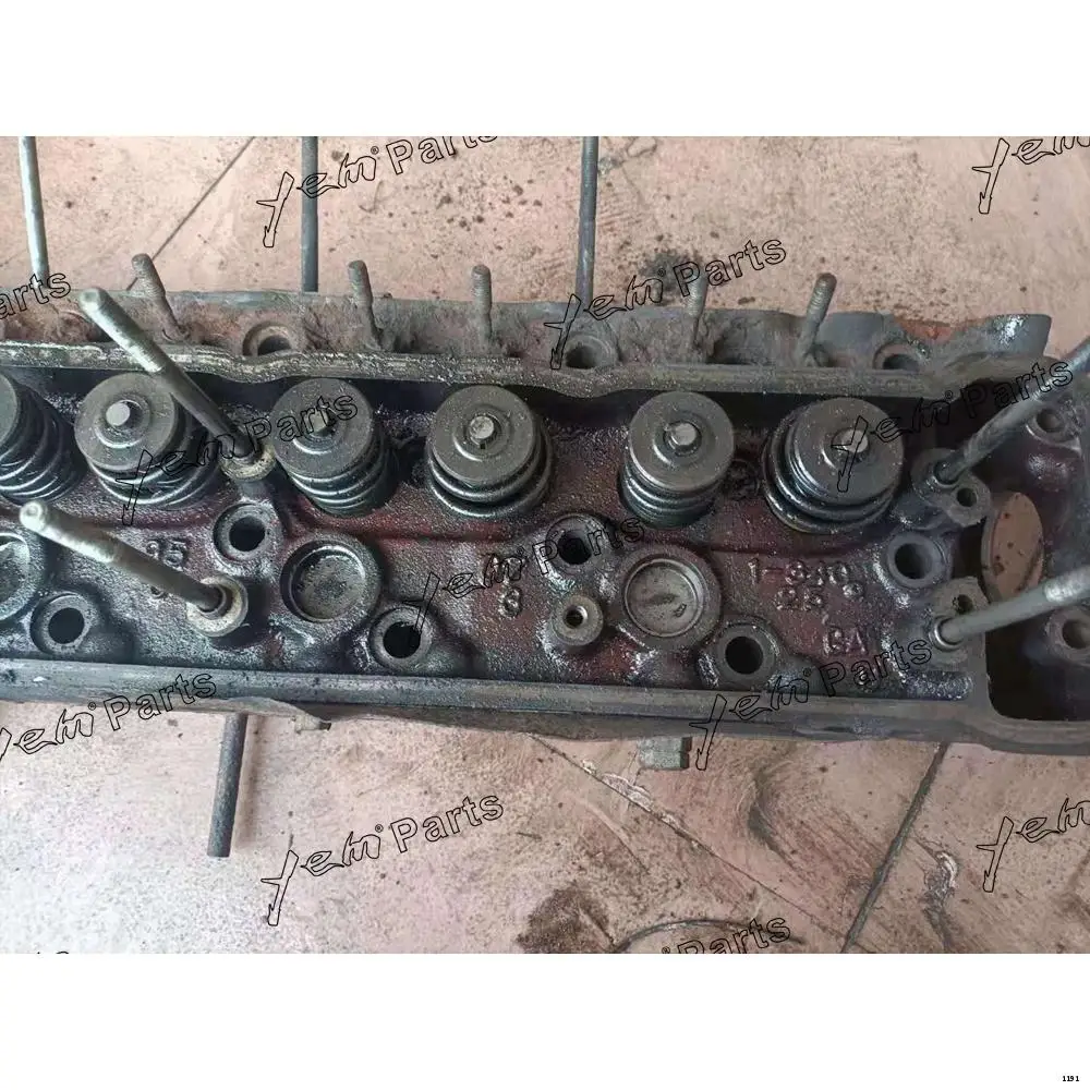 Excavator Accessories 6SD1 Used Cylinder Head for Isuzu Cylinder Head