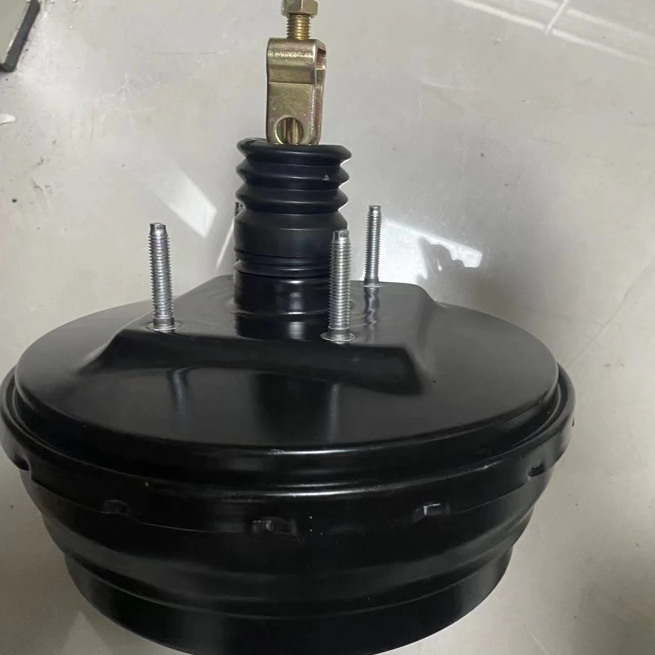 Wholesale Auto Parts - Vacuum Brake Booster 44610-3D720