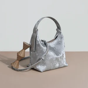 Manufacturer Custom OEM Ladies Fashion Vintage Handbags Frosted Satin Cowhide Genuine Leather Shoulder Crossbody Bag for Women