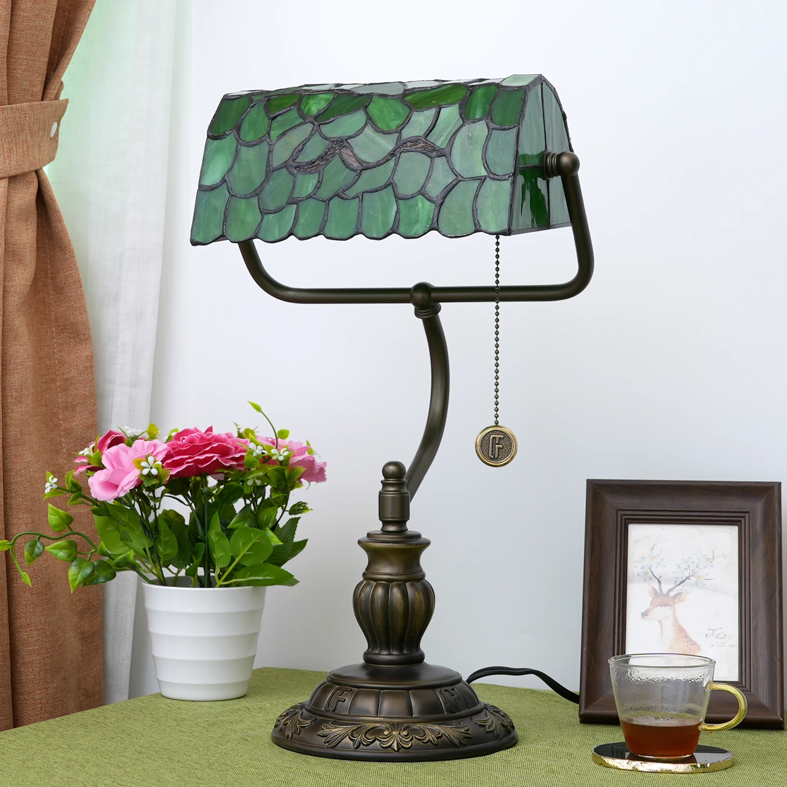Tiffany Style Green Bankers Desk Lamp Vintage Stained Glass