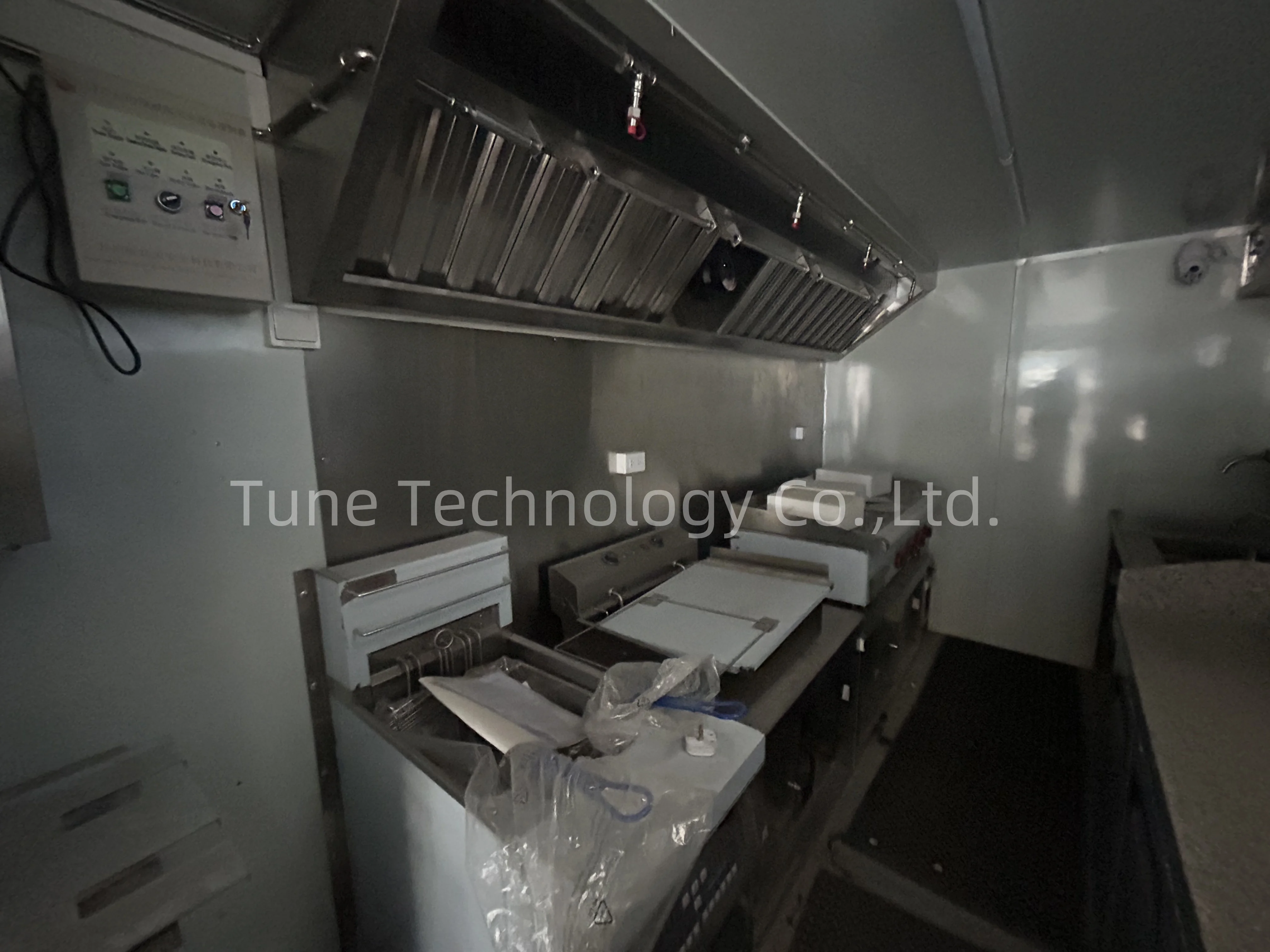 7x22 Fast Food Trailer Ice Cream Mobile Food Truck for Sale Catering Rental Fully Equipped with Single Toilet supplier