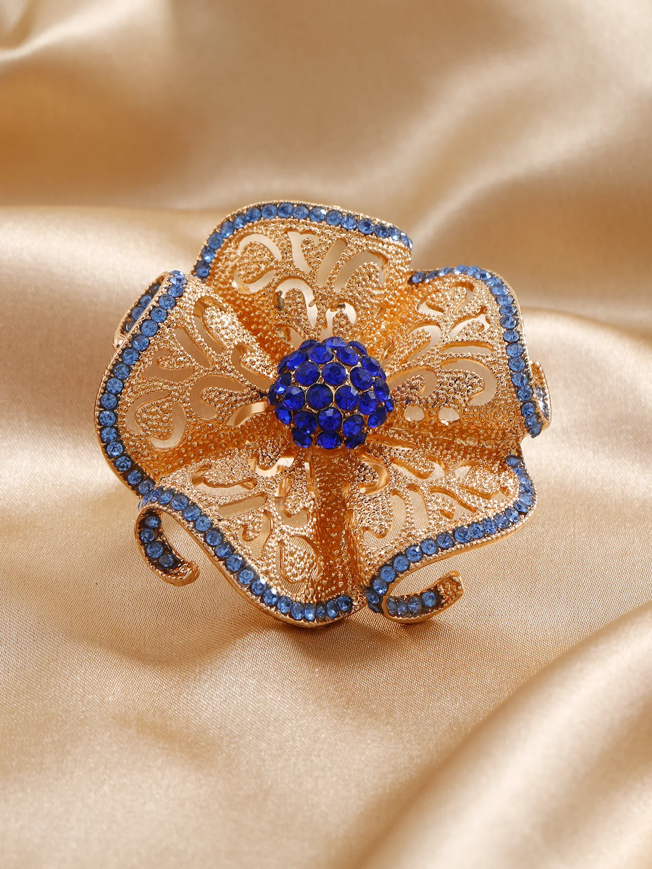 Anello Vintage Esagerato Regolabile con Cristalli Multicolore, Grande Anello a Fiore Cavo per Donne