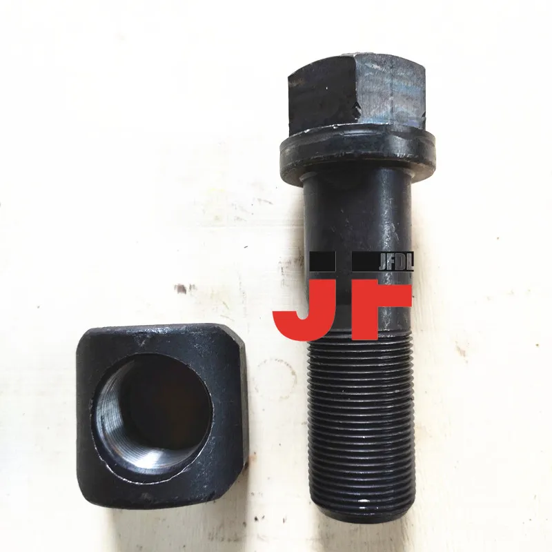 PC2000-8 Bolt 21T-32-31210 & Nut 198-32-31220 in Stock