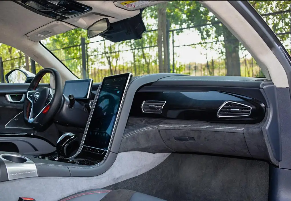 Luxury Coupe Highspeed And Fast Charging Awd Pure Electric Vehicle Ev