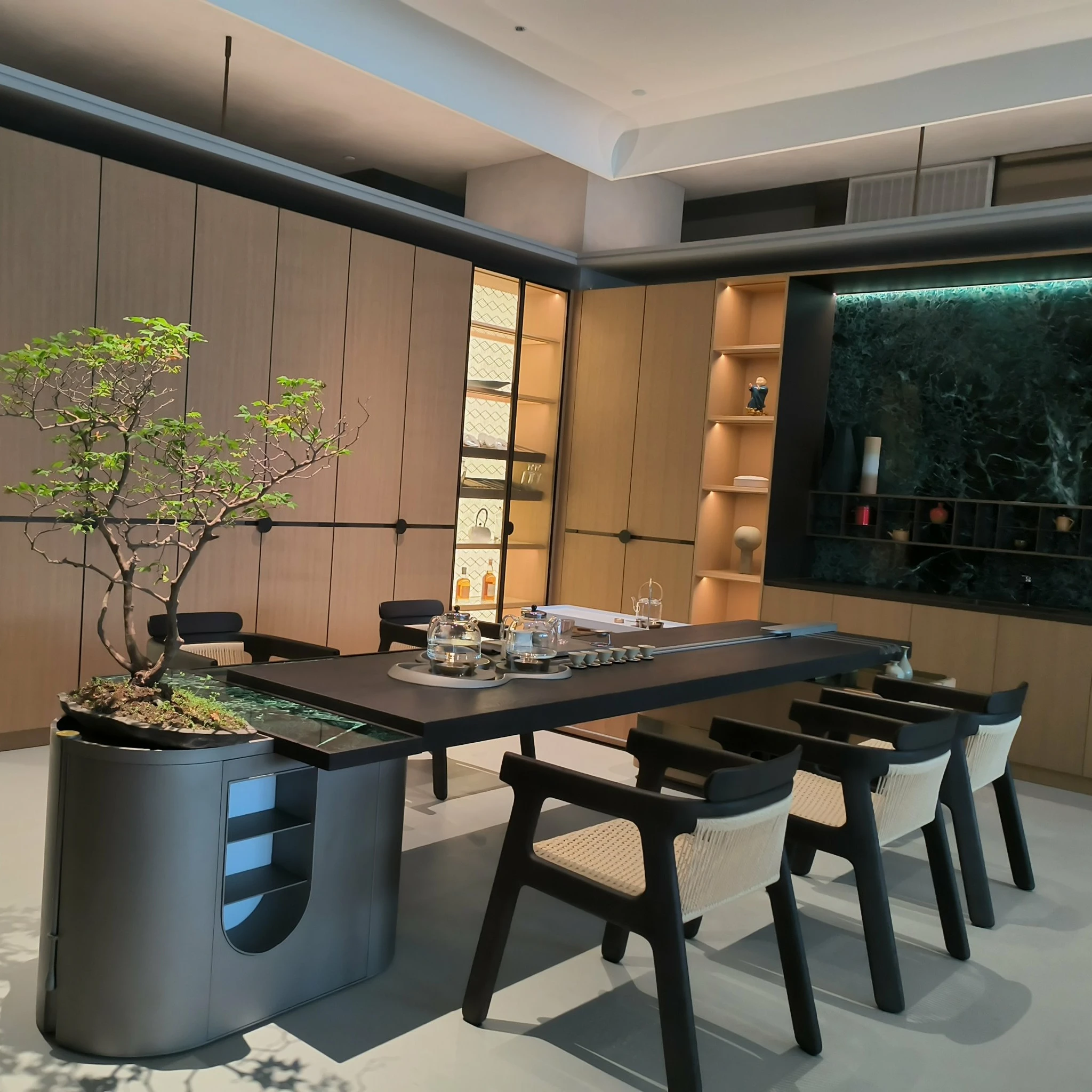 Competitive Price Designated Lacquer Finished Wood MDF Office Coffee Table Elegant Tea Table