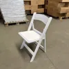 Chaise de résine de mariage
