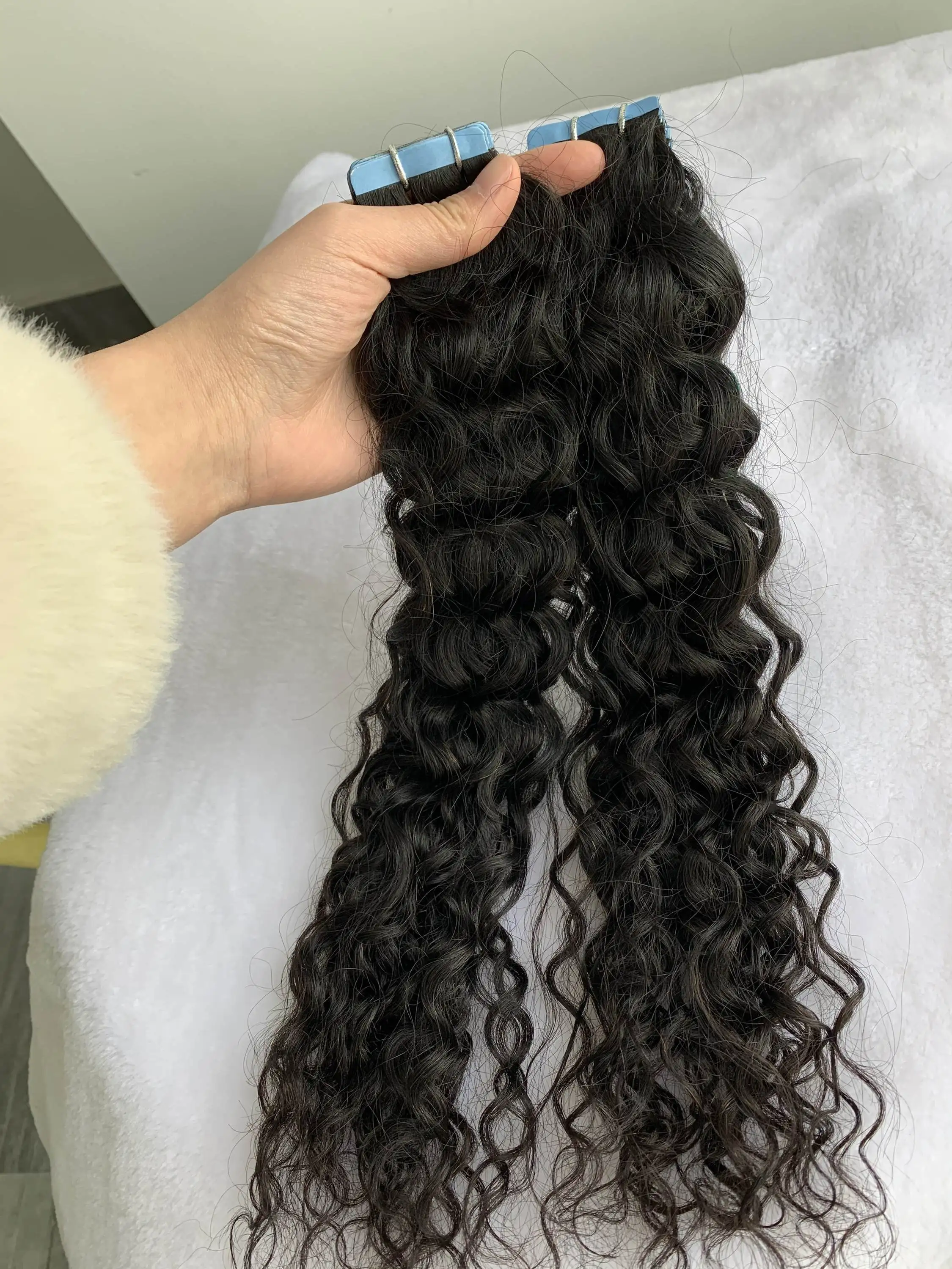 Unprocessed Virgin Raw Mrs Indian Hair Kinky Straight Tape In Yaki Tape