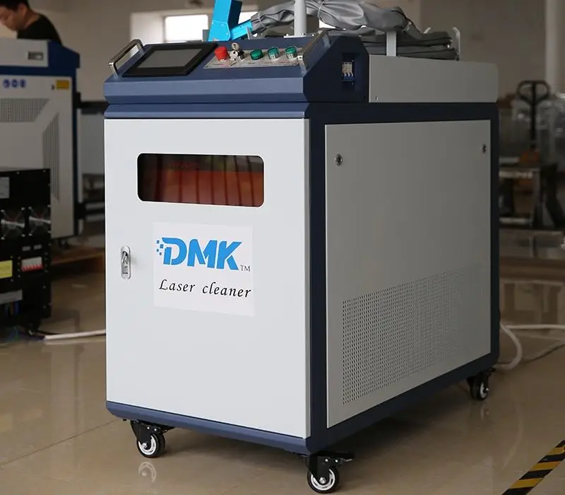 Continous Laser Cleaning Machine 1000w 1500w 20000w Laser Cleaning Head