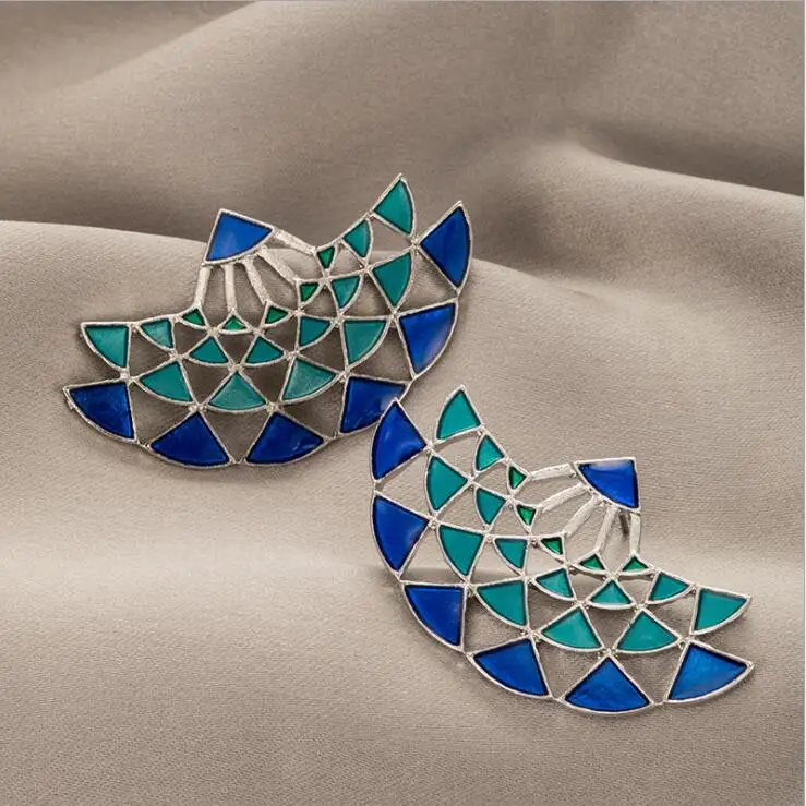 
 Vintage Colorful Sector Stud Earrings for Women Hollow Geometric Leaf Dripping Oil Palace Jewelry Accessories  