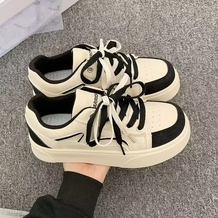 2024 Thick Soled Small White Shoes Female Student Board Shoes Fashion Running Casual Sports Shoes