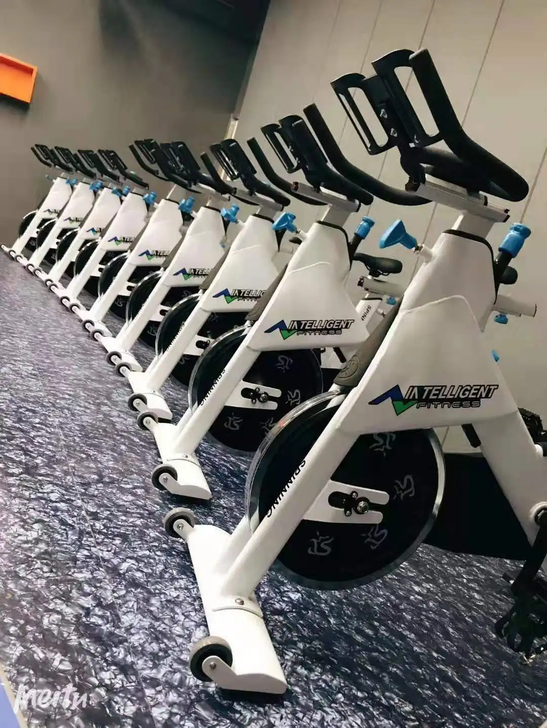 Smart Spinning Bike Gym Master Bike for Indoor Fitness