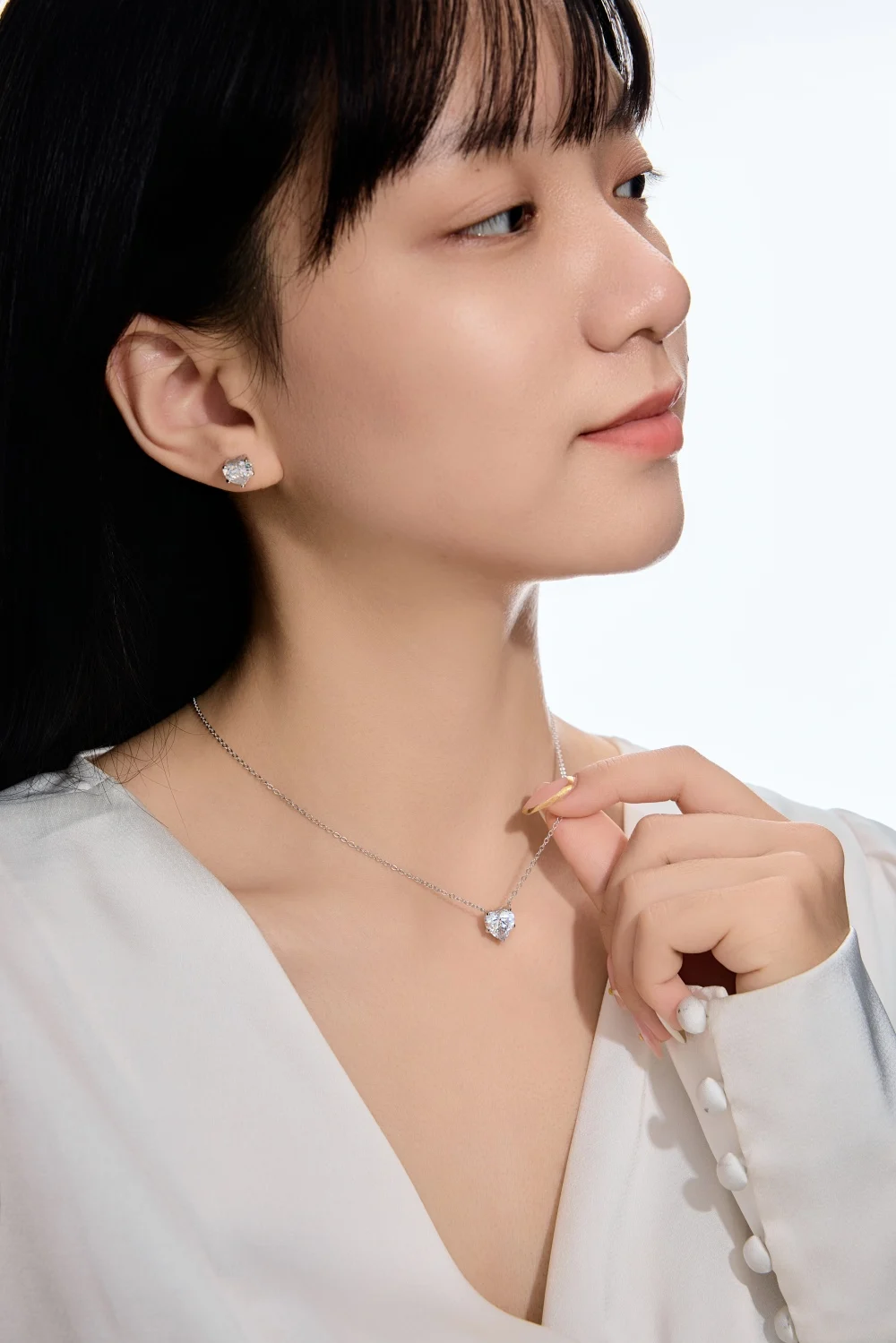 KAKODIY exquisite simple multi-size main stone 925 Sterling Silver chain infinite love heart-shaped 5A zirconia pendant necklace detail 5