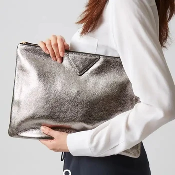 Large Capacity Luxury Designer Pink Soft Pu Leather Clutch Bag Lady Handbags Envelope Bags Briefcase Wallet