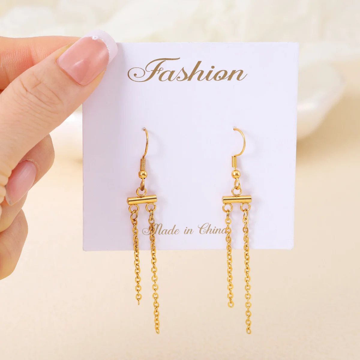 Dangle earring
