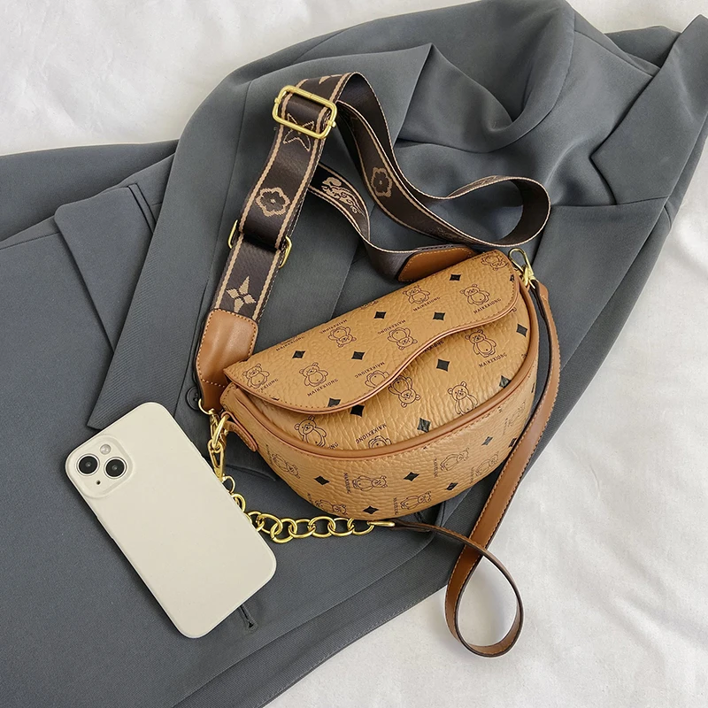 Luxurious Famous Brand Women's Designer Crossbody Bag PU Vintage Print Saddle Shoulder Bag Fashionable Stylish