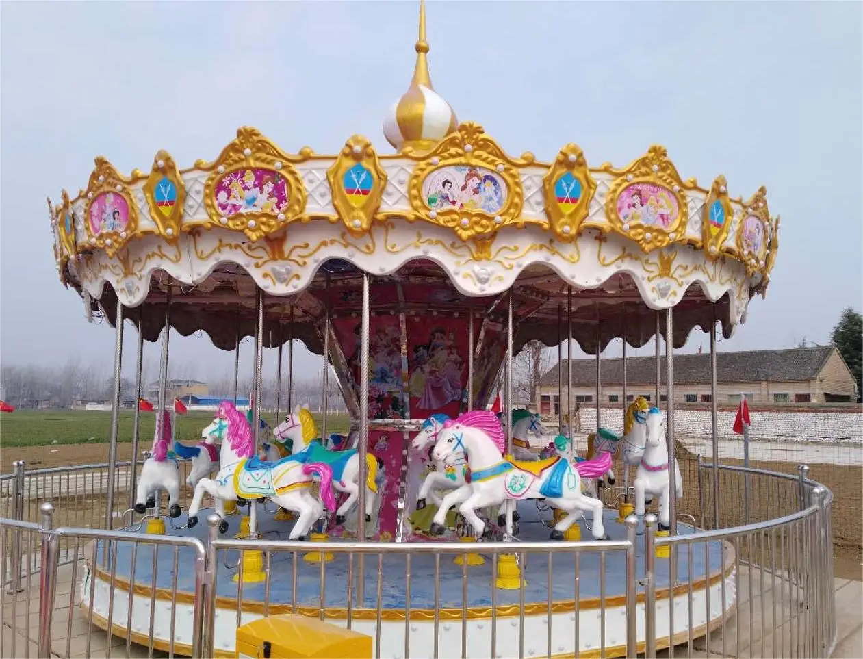 Wide Flying Eaves Carousel Amusement Equipment Outdoor Square ...