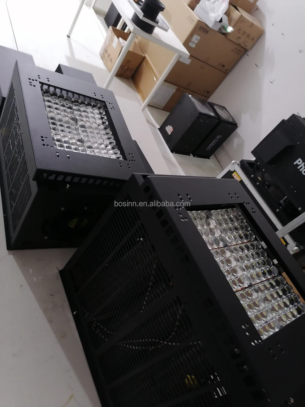 Laser Proyector Blockhouse Transforms Landmark Projector Big Screen ...