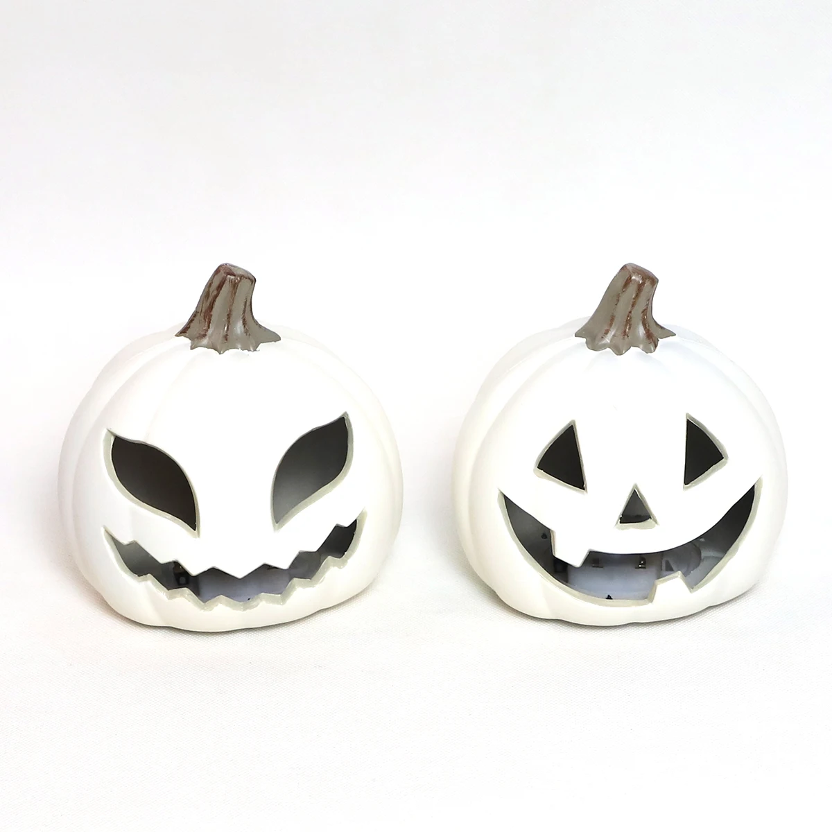 White Halloween Decor With LED light up Halloween Fall and Thanksgiving Crafts Plastic Pumpkin for Indoor Decoration