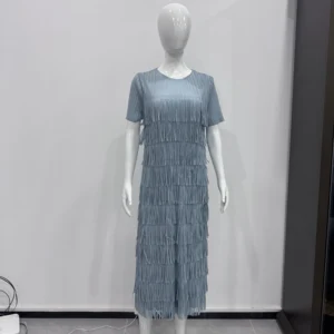 Solid-color Fringed Women's Pleated Dress - Comfortable Round-neck Large-size Dress for Wholesale