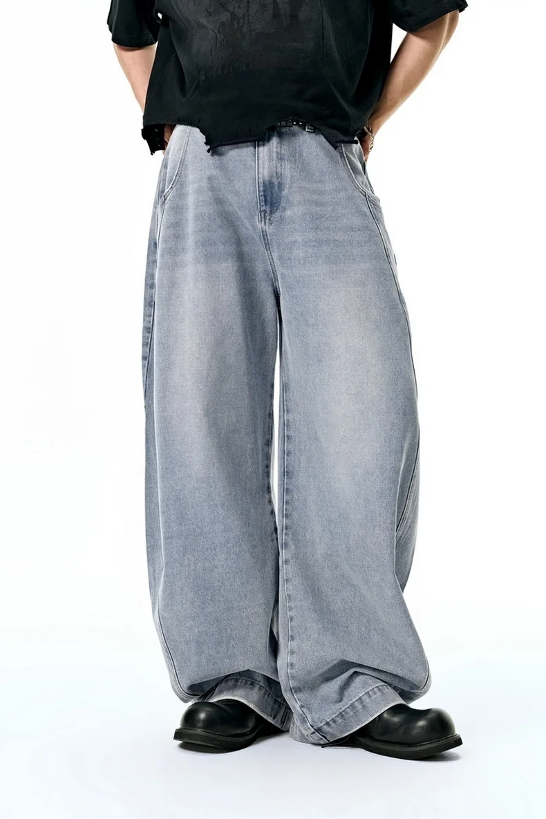 Bomber Jacket Men's Summer New Arrival Streetwear Straight Cut Loose Washed Denim Heart Pattern supplier