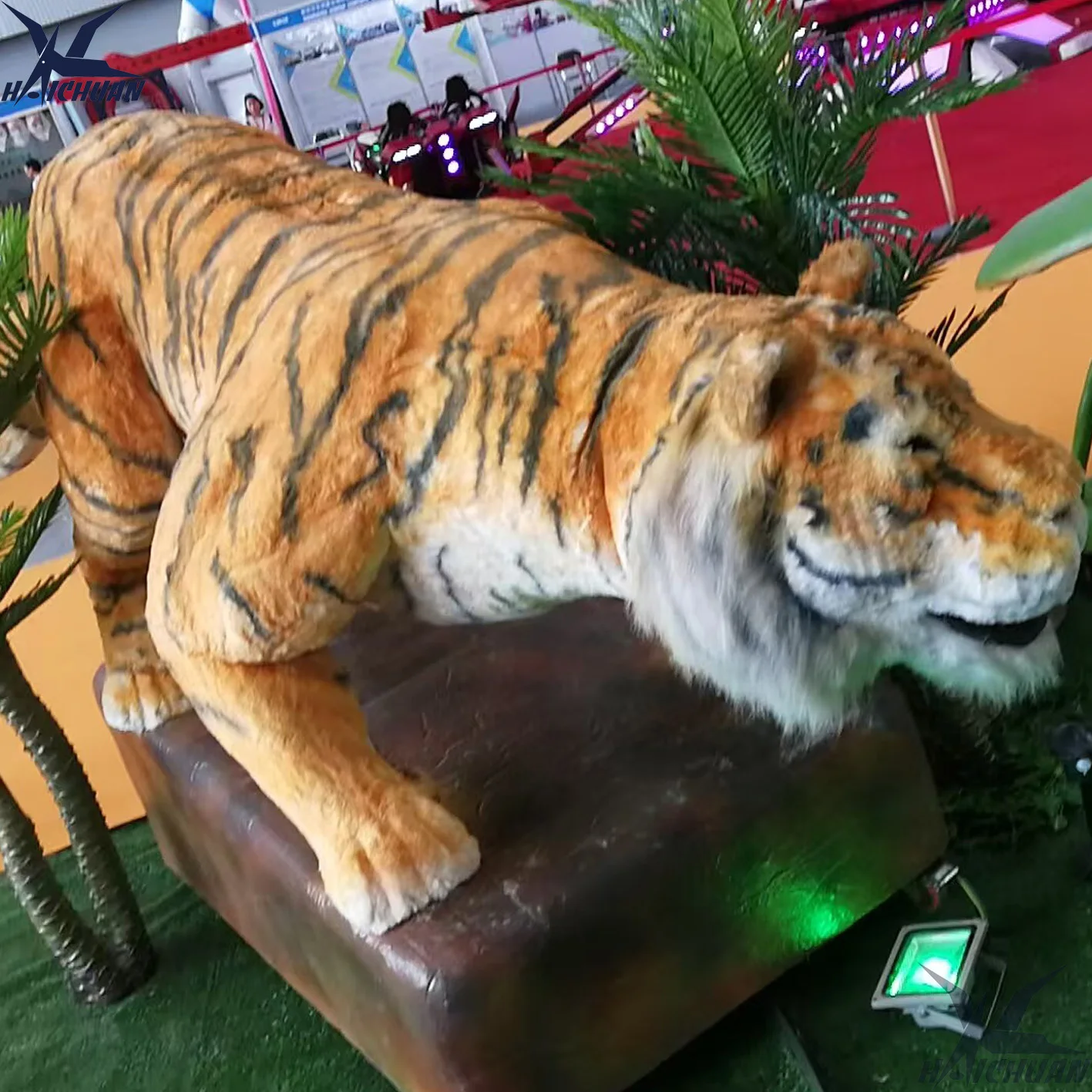 Haichuan Factory Customizable Robotic Animals Model for Zoo Theme Park Decoration Realistic Moving Animatronic Tiger Statue