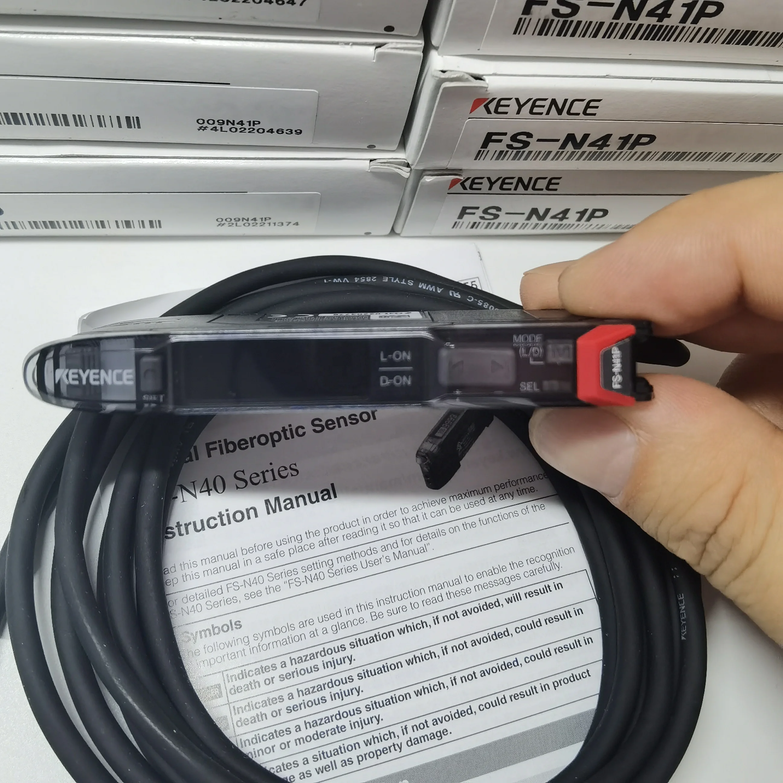Keyence FS-N41C Digital Fiber Optic Sensor - Reliable Performance