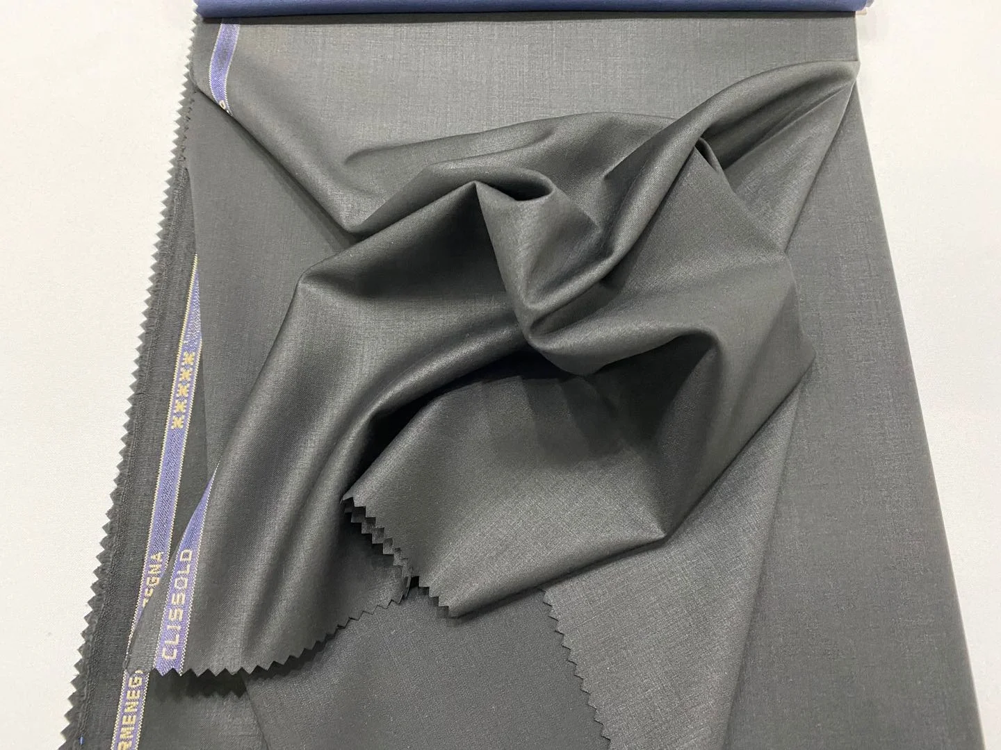 Высокое качество оптовая продажа полиэфирная вискозная Смешанная Мужская подходящая ткань