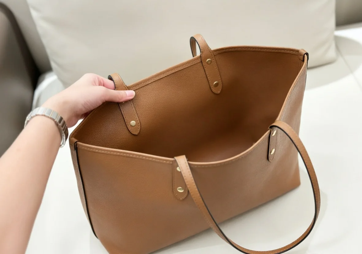 High-grade Large Capacity Cowhide Diamond Pattern European Retro Women’s Niki Genuine Leather Commuter Chain Shoulder Tote Bag