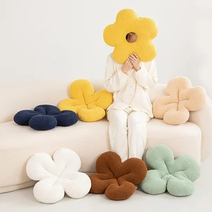 High Quality Decorative Soft Flowers Shape Stuffed Plush Toy Cushion Daisy Flower Floor Throw Pillow