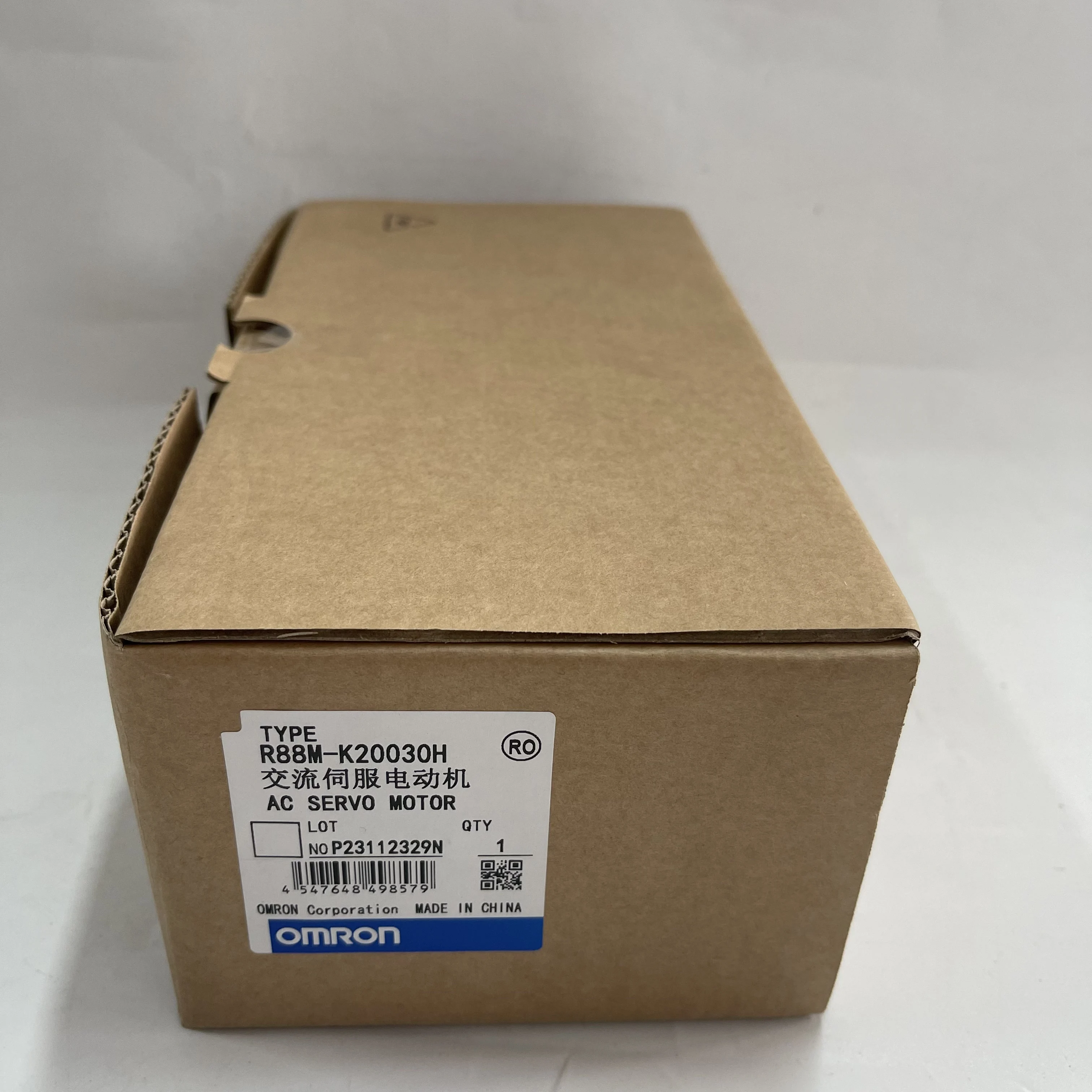 Omron AC Servo Motor R88M-K20030H Omron AC Servo Motor R88M-K20030H