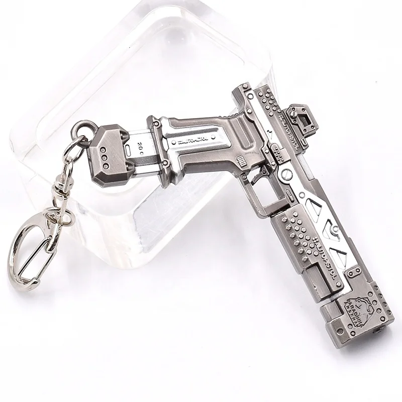 A Same of a Pistol in Apexes Games APEXex Hero P2020 Pistol Gun Mold Metal Mini Gun Keychain Toy From China Manufacturer 11cm