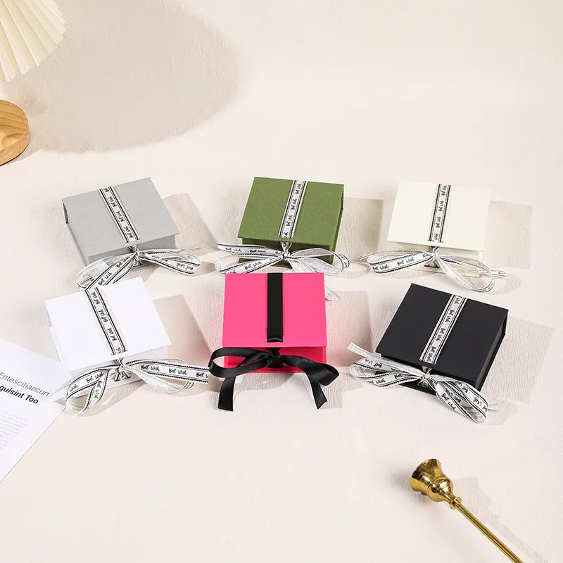 A1 New Product Ribbon Magnet Flip Jewelry Box Luxury Jewelry Packing Ring Watch Necklace Earring Gift Packing Box With Logo supplier