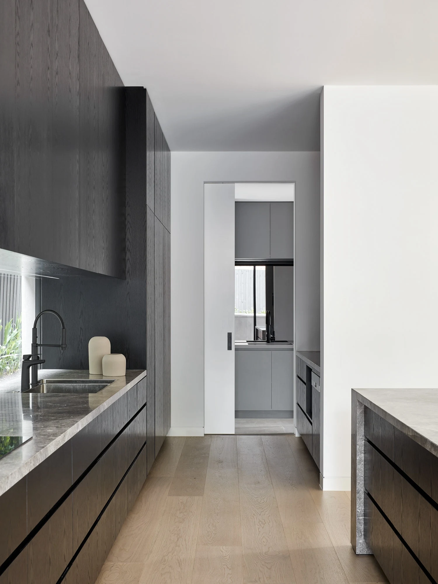 Dorene Modern Modular L Shape Matte Black Color Lacquer Finish Plain Door Kitchen Cabinet With White Countertop 10x 10 Feet