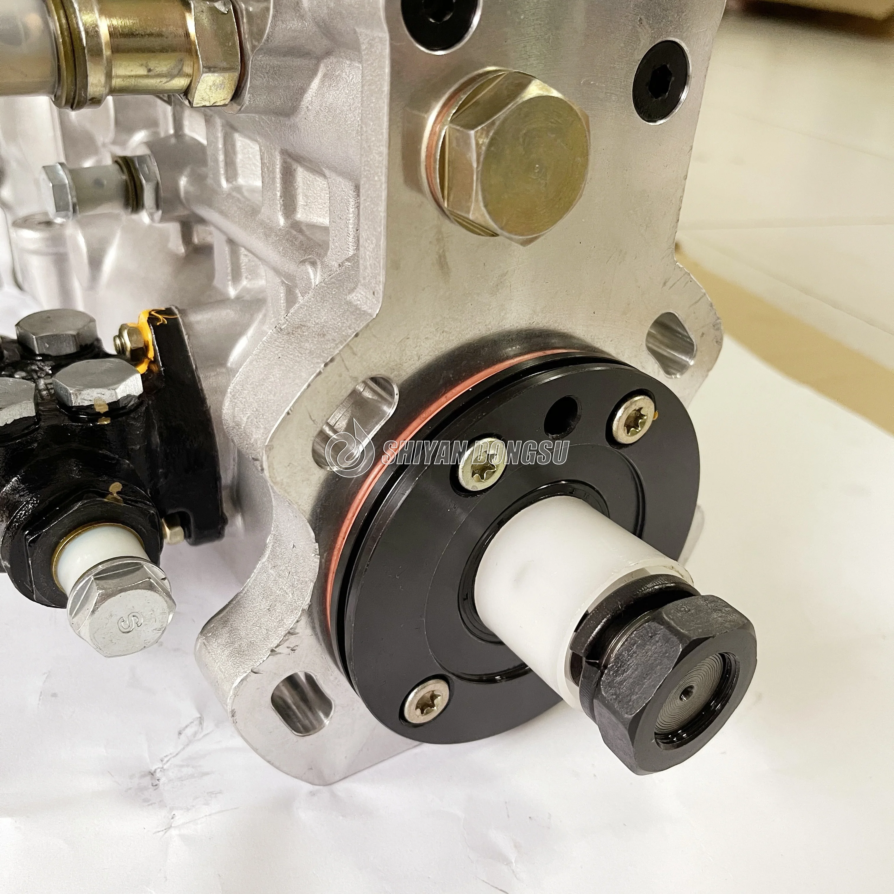 純正ロングベン燃料ポンプBH6PZ130Lディーゼルエンジン高圧燃料