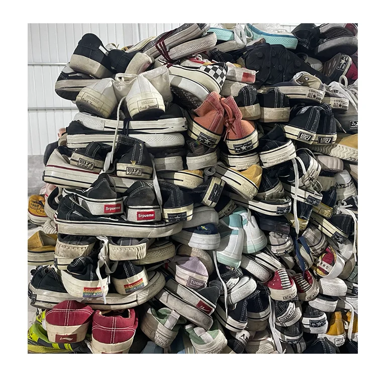 Second Hand Shoes Bales A Variety Of Styles And Colors Mixed Packaging