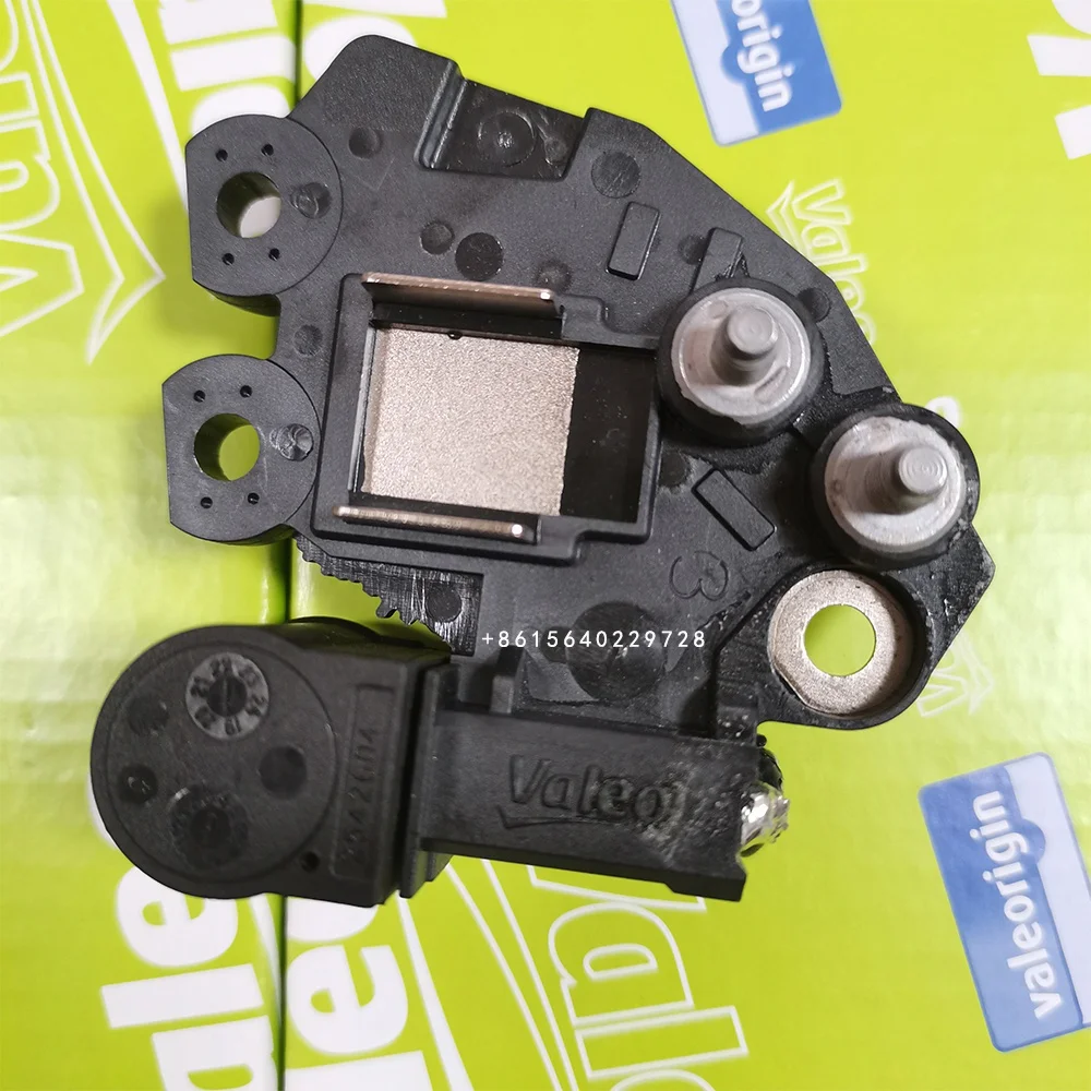 Wholesale 12V Genuine Alternator Parts Voltage Regulator For 