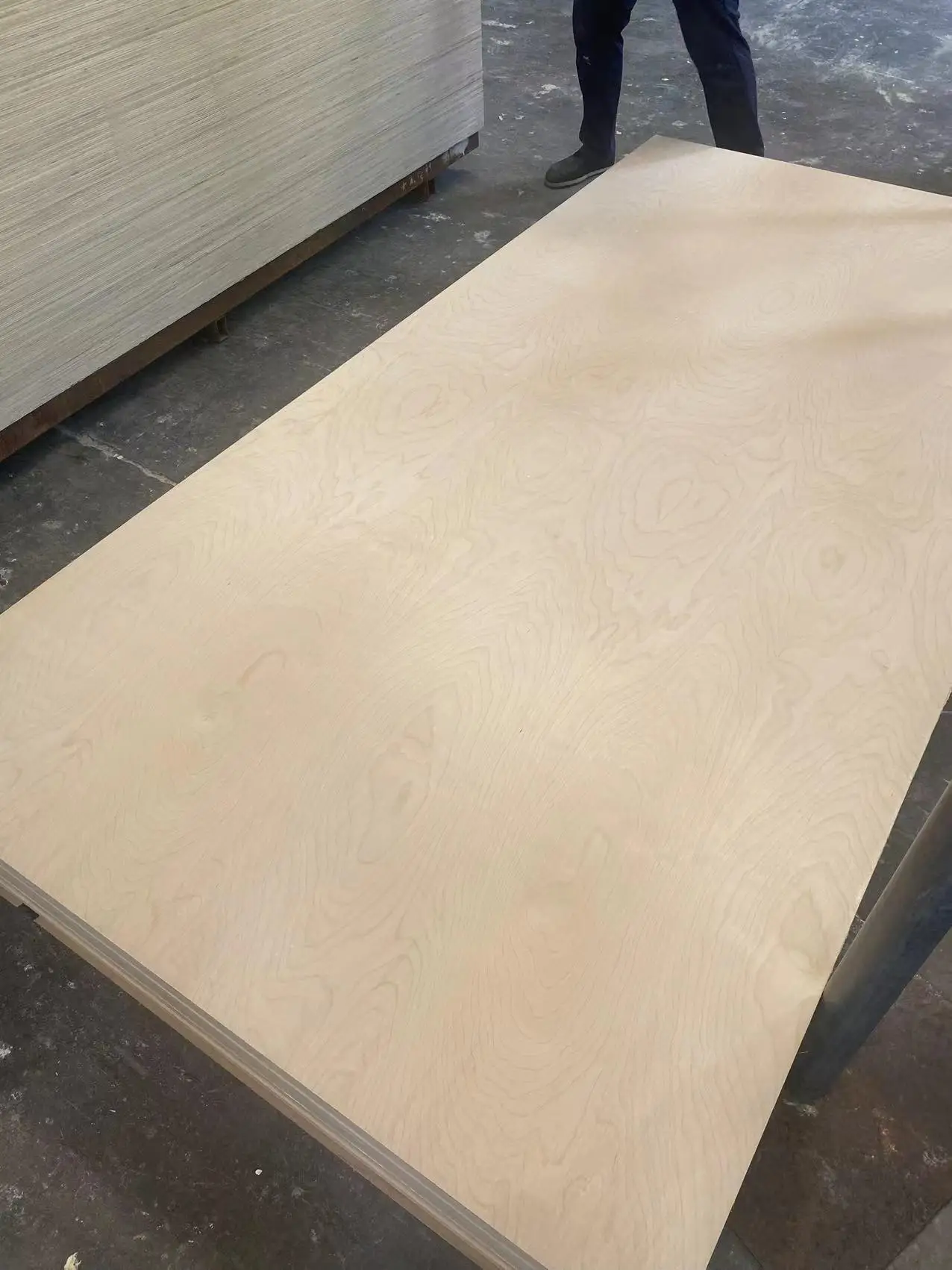 4 X 8 3mm 16mm 18mm Birch Plywood Sheet Commercial Birch Plywood For Furniture Buy 4 X 8 Birch