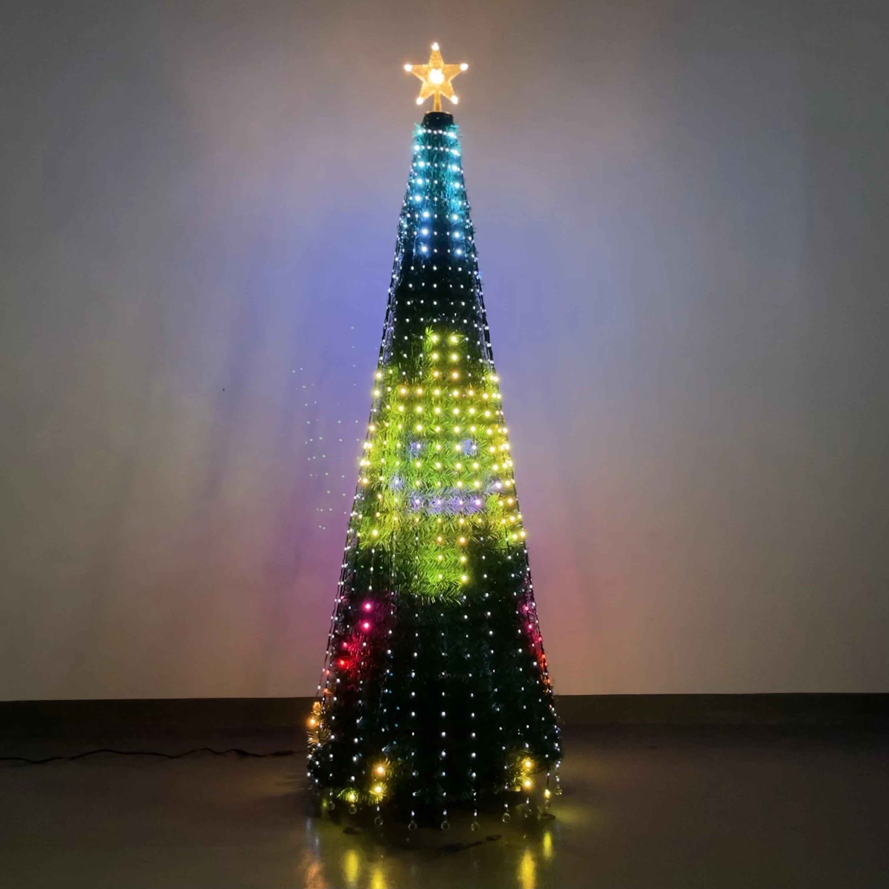 Smart  Led Christmas Tree  with Color Changing Led Lights for Christmas Decoration