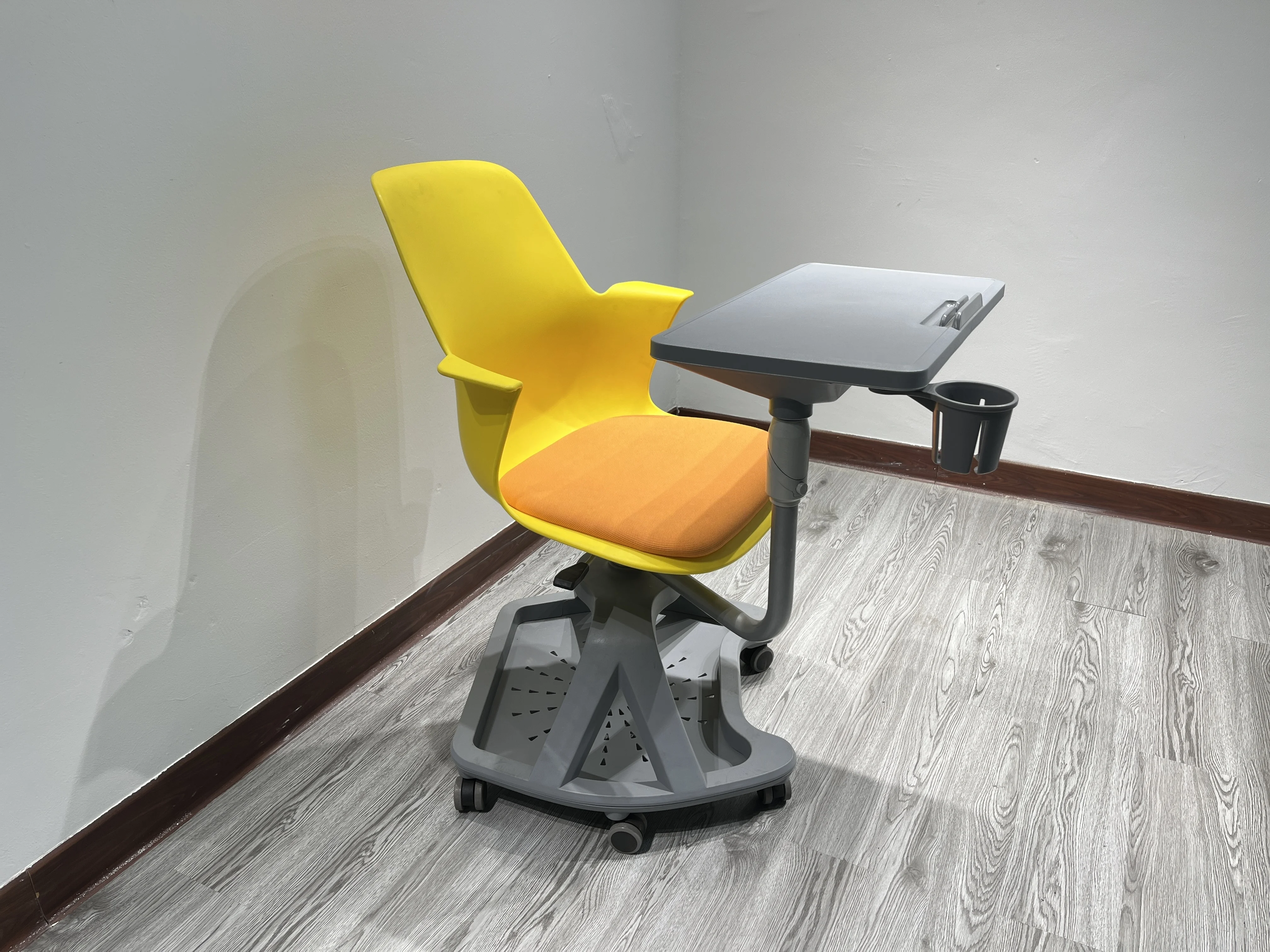 Mige steelcase outlet