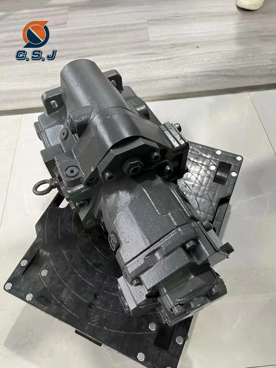 AP2D36 4437197 4472052 Excavator Main Hydraulic Pump for Hitachi