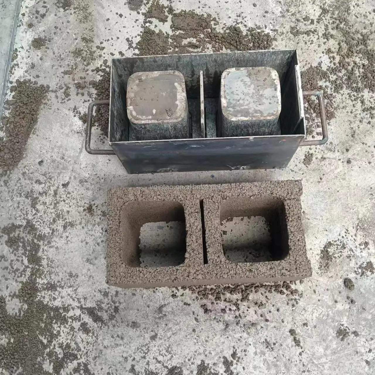 RUNROTOO Concrete Hollow Brick Mold, Wall Block Moulds, Easy Demolding