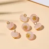 Rose et blanc avec calice floral