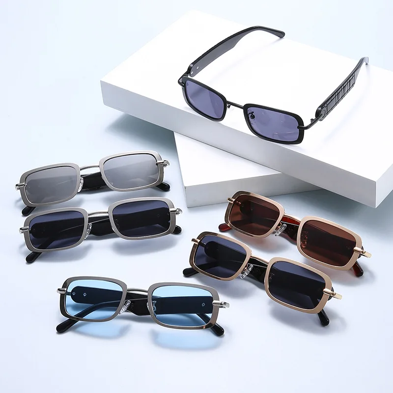Vintage Square Polarized Sunglasses UV400 Fashion Metal Chain FEISEDY Women Vintage Square Polarized Sunglasses Metal  main image 2